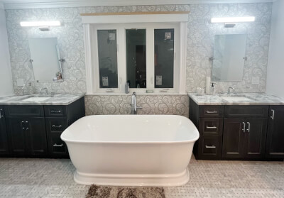 Master Bathroom Renovation: A Beautiful Blend of Natural Stone and Porcelain Tiles